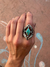 Load image into Gallery viewer, Leaf Turquoise Ring
