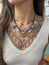 Load image into Gallery viewer, Shark tooth &amp; Ox Bone Necklace
