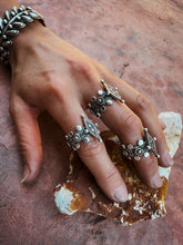 Load image into Gallery viewer, DESERT COMPASS RING | 5.5

