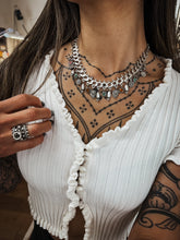 Load image into Gallery viewer, OSTARA NECKLACE
