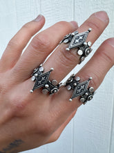 Load image into Gallery viewer, DESERT COMPASS RING | 5.5
